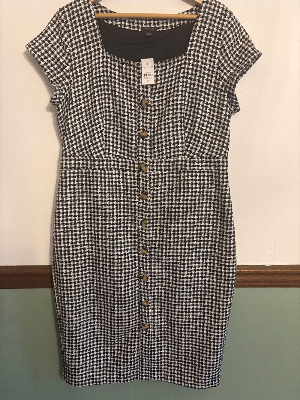 Ann Taylor Black & White Houndstooth Button-Front Women's Dress